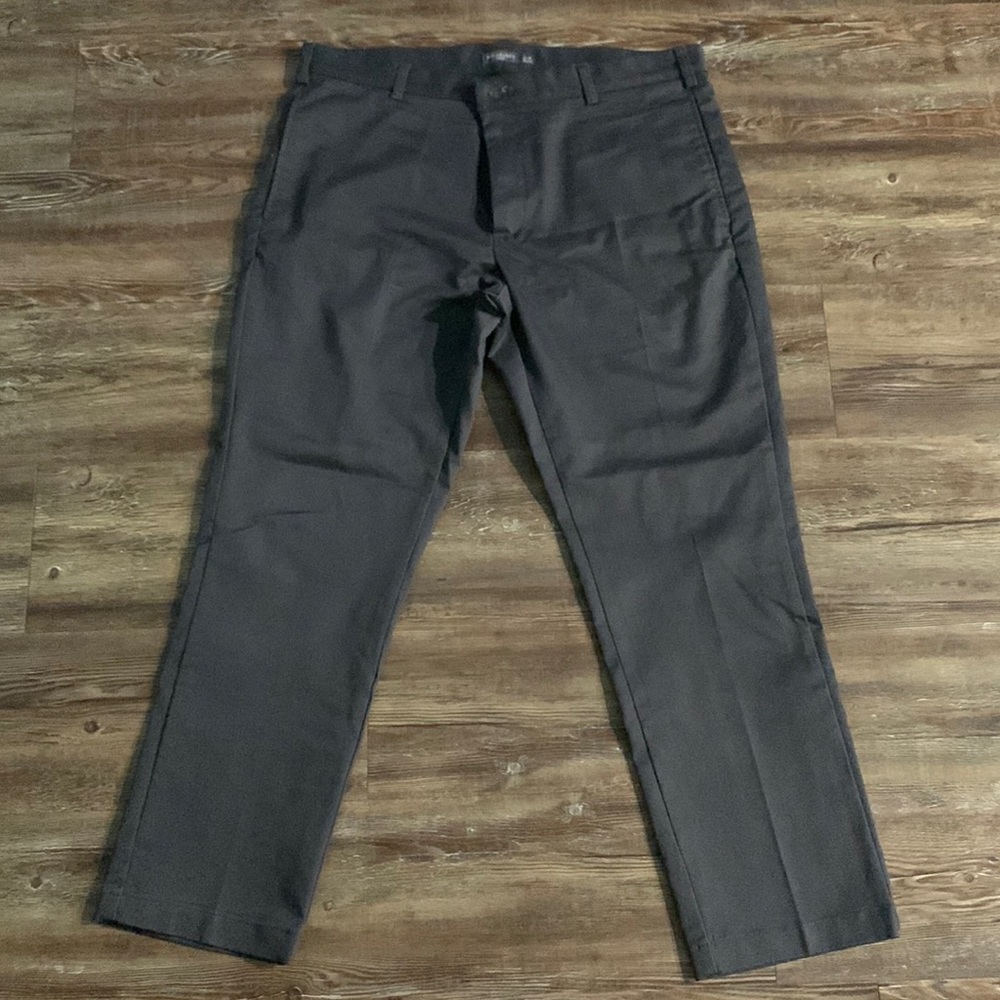 Van Heusen Flex Slim Khaki pants size 36x29